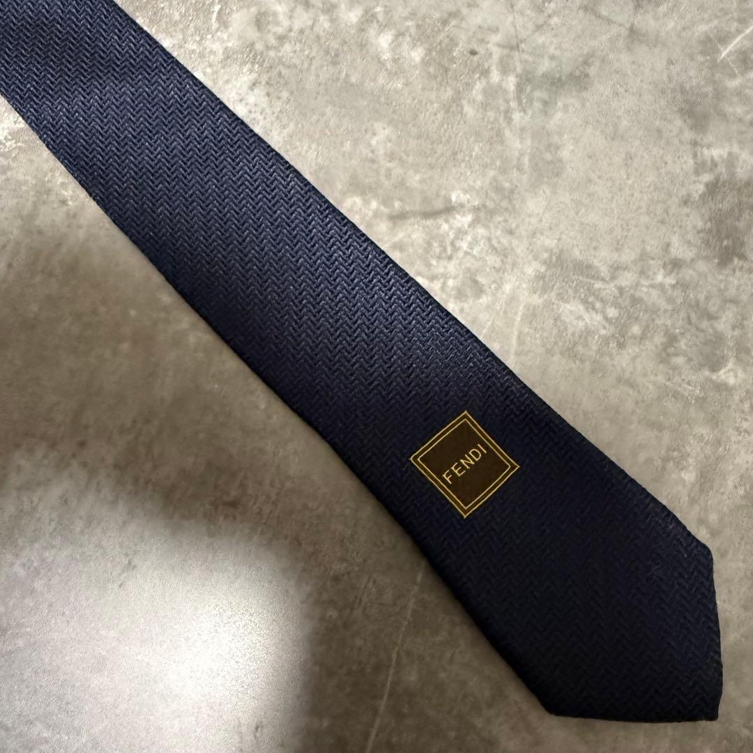 【✨美品✨】FENDI フェンディ ネクタイ ソリッド ネイビー シルク 希少