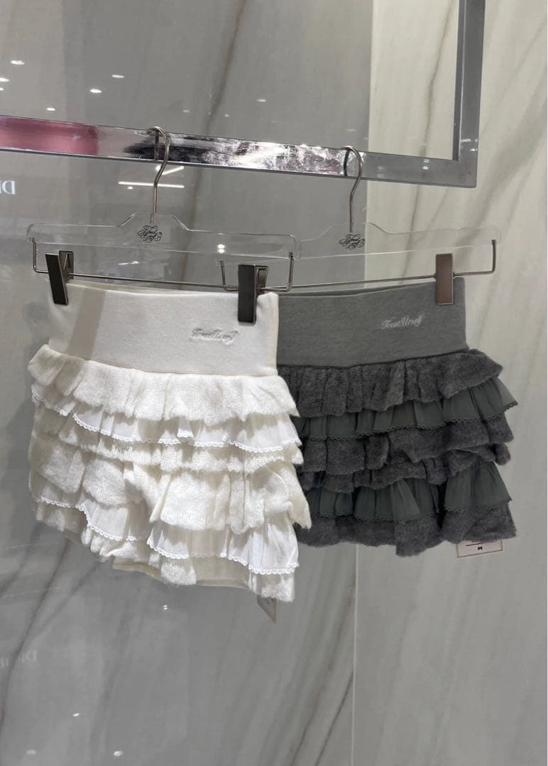【treatürself】frill mini knit skirt