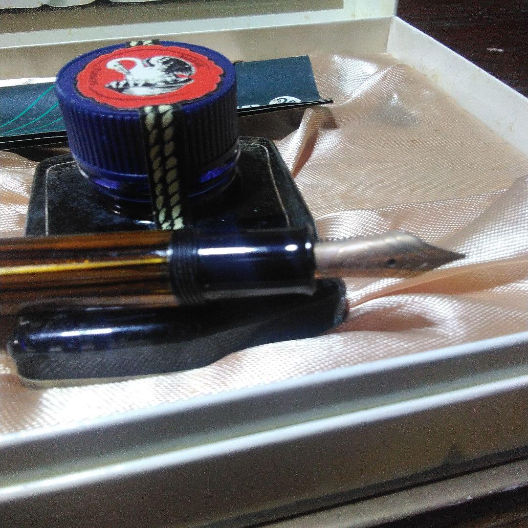 昭和時代の ペリカンの 万年筆 未使用 ドイツ製 14 C の585