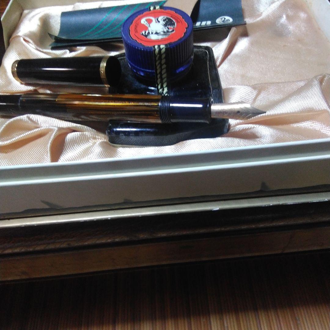 昭和時代の ペリカンの 万年筆 未使用 ドイツ製 14 C の585