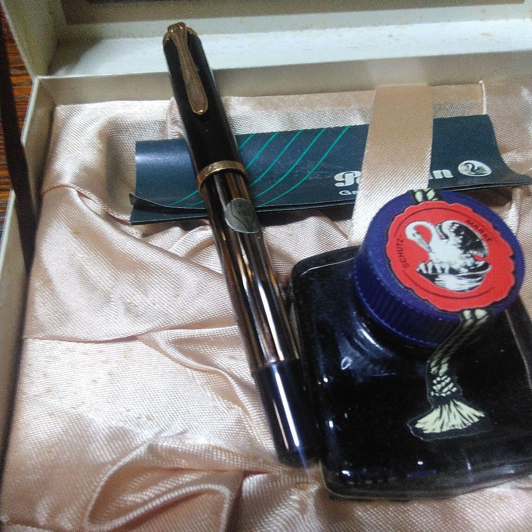 昭和時代の ペリカンの 万年筆 未使用 ドイツ製 14 C の585