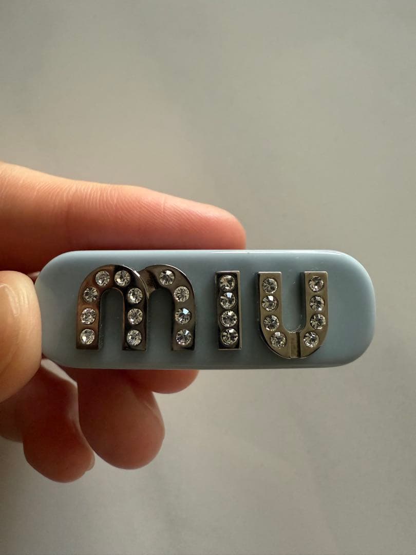 miumiu ヘアピン