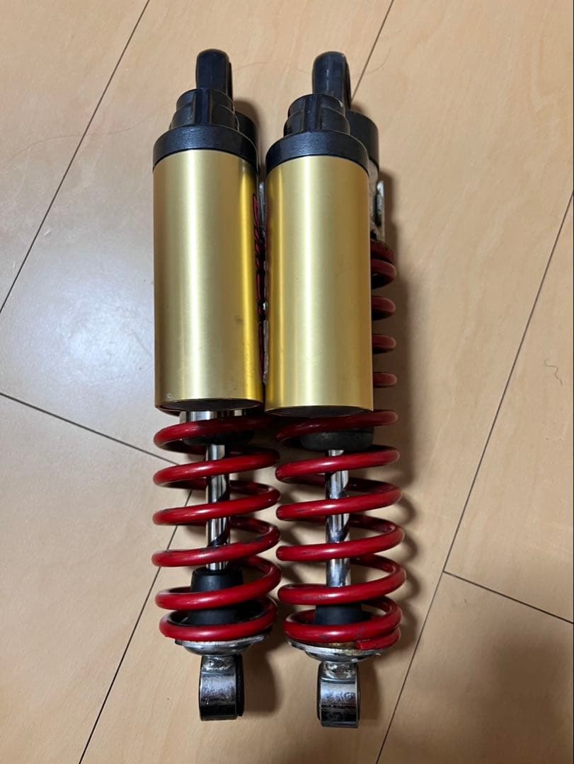 SHOWA サスペンションショック 二本セット　バリオス2 純正