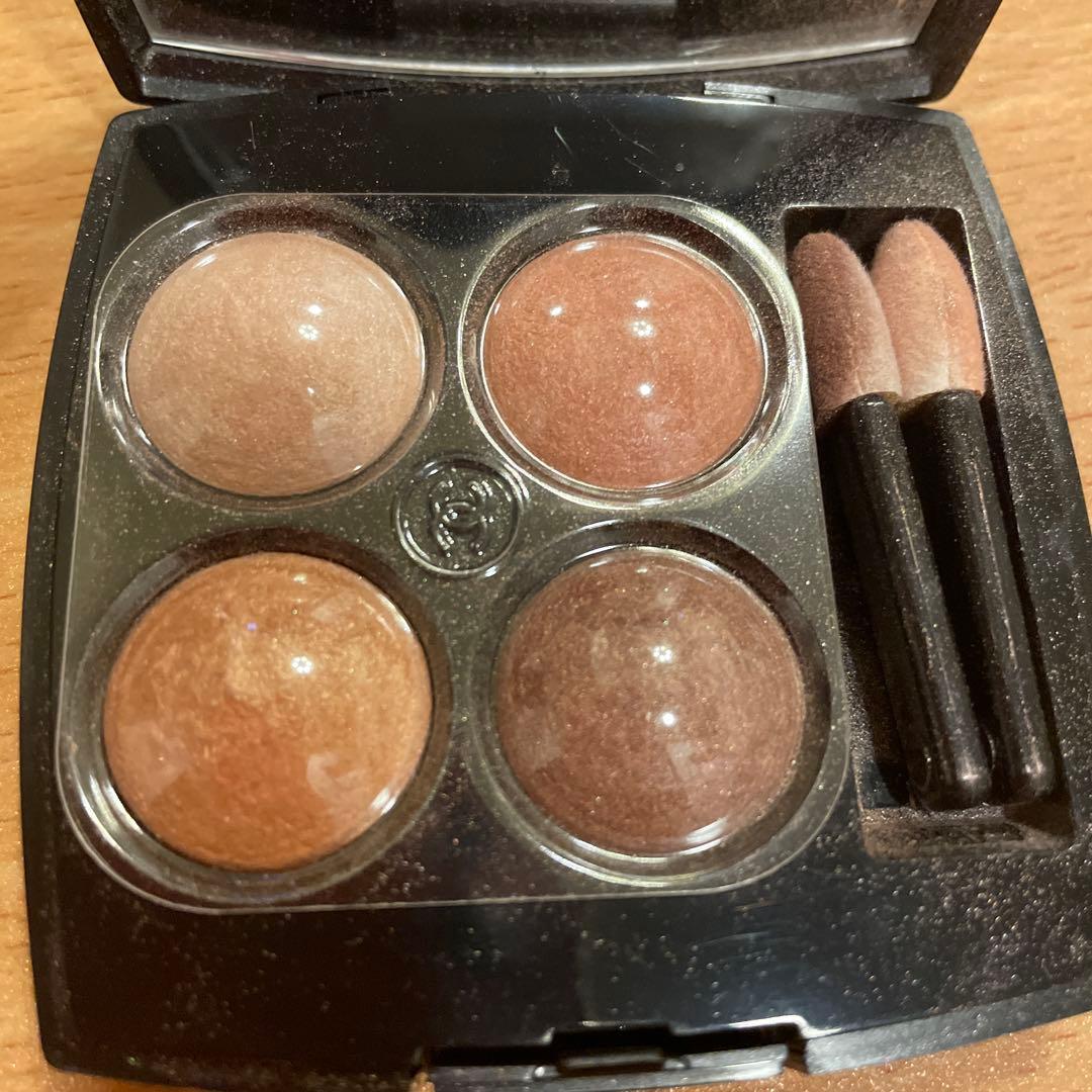 アイシャドウ CHANEL