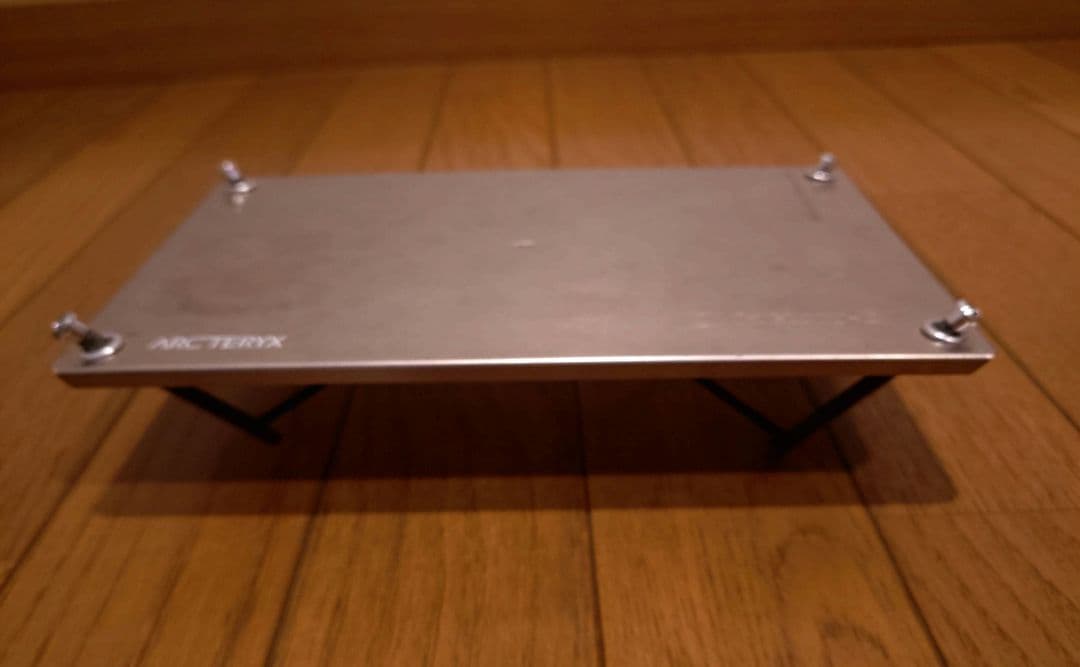 factory-b LEVEL UL チタンテーブル