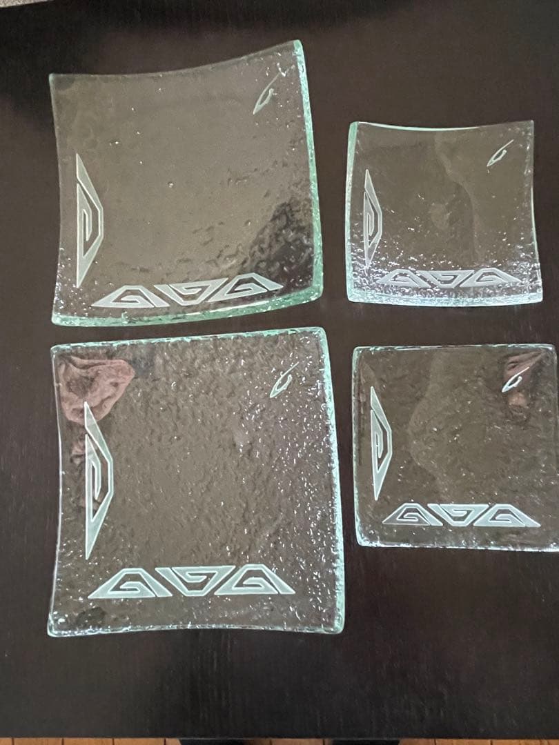 ナガール　ガラスの小皿