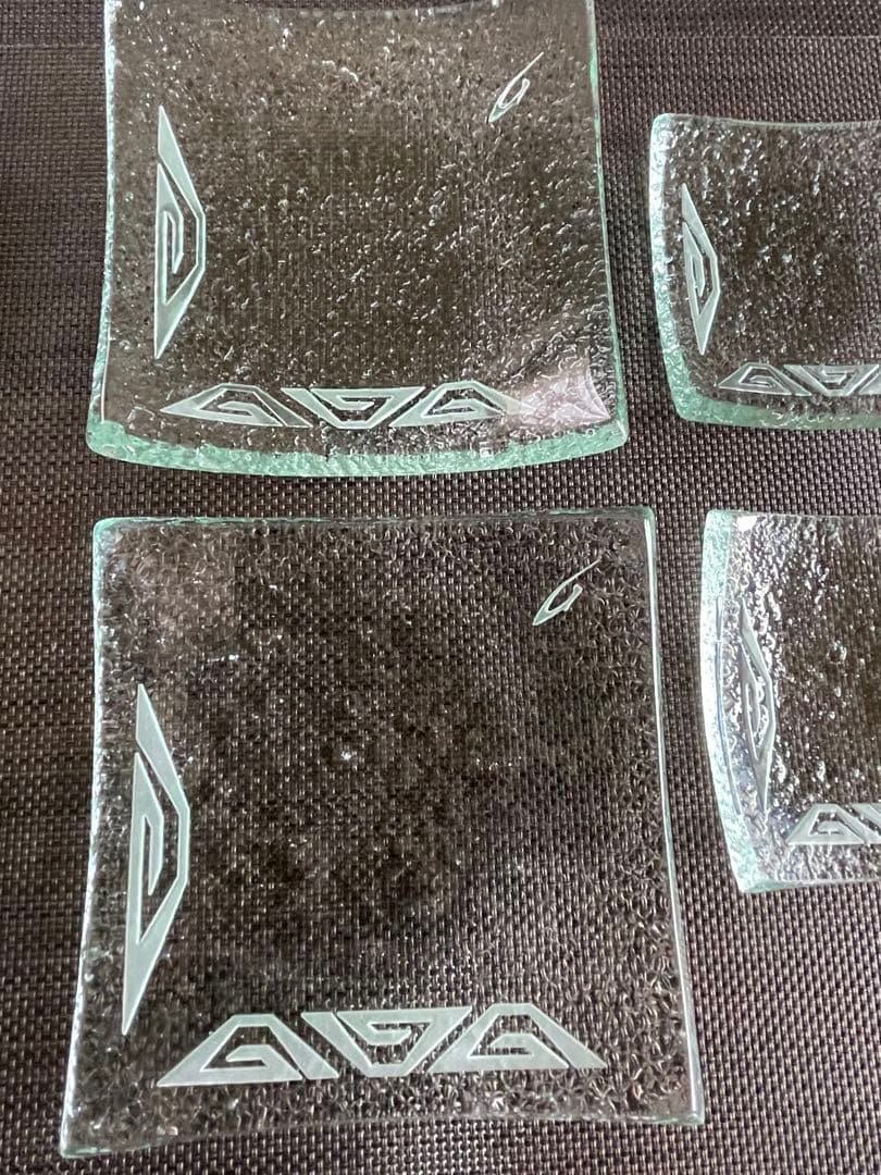 ナガール　ガラスの小皿