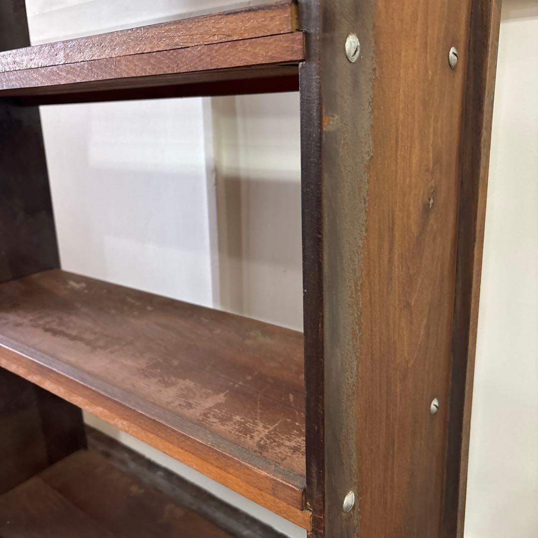 古い組み立て式の本棚　飾り棚　ディスプレイ棚　焦茶　ダークブラウン　木製