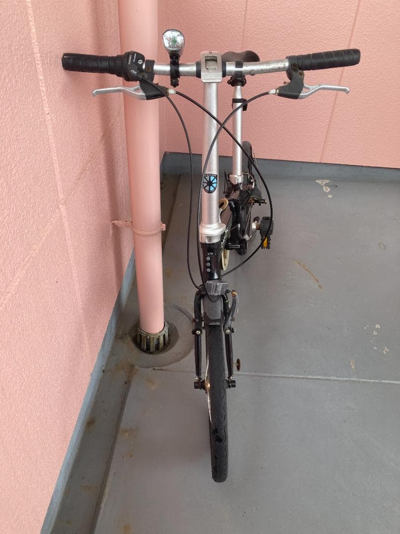 【訳あり】DAHON「Vybe D7-2017モデル」黒　折りたたみ自転車