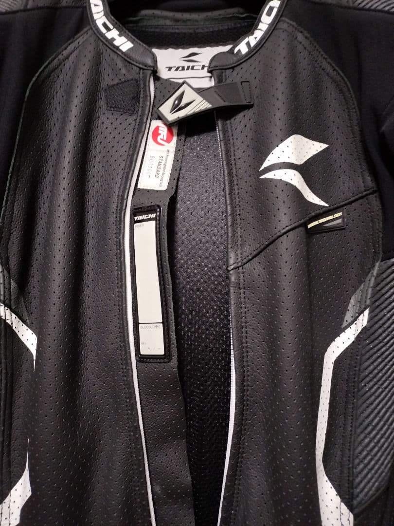 【英鉄】RSタイチ レーシングスーツ XL