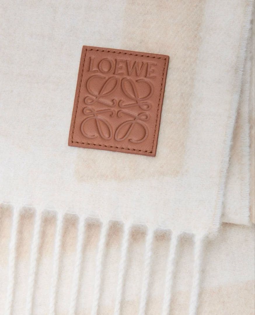 新品未使用　LOEWE ロエベ　カシミヤ100%マフラー