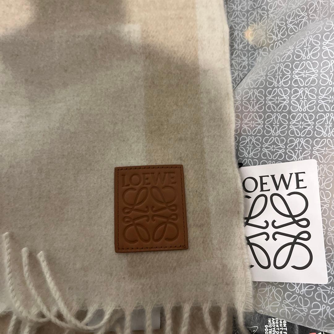 新品未使用　LOEWE ロエベ　カシミヤ100%マフラー