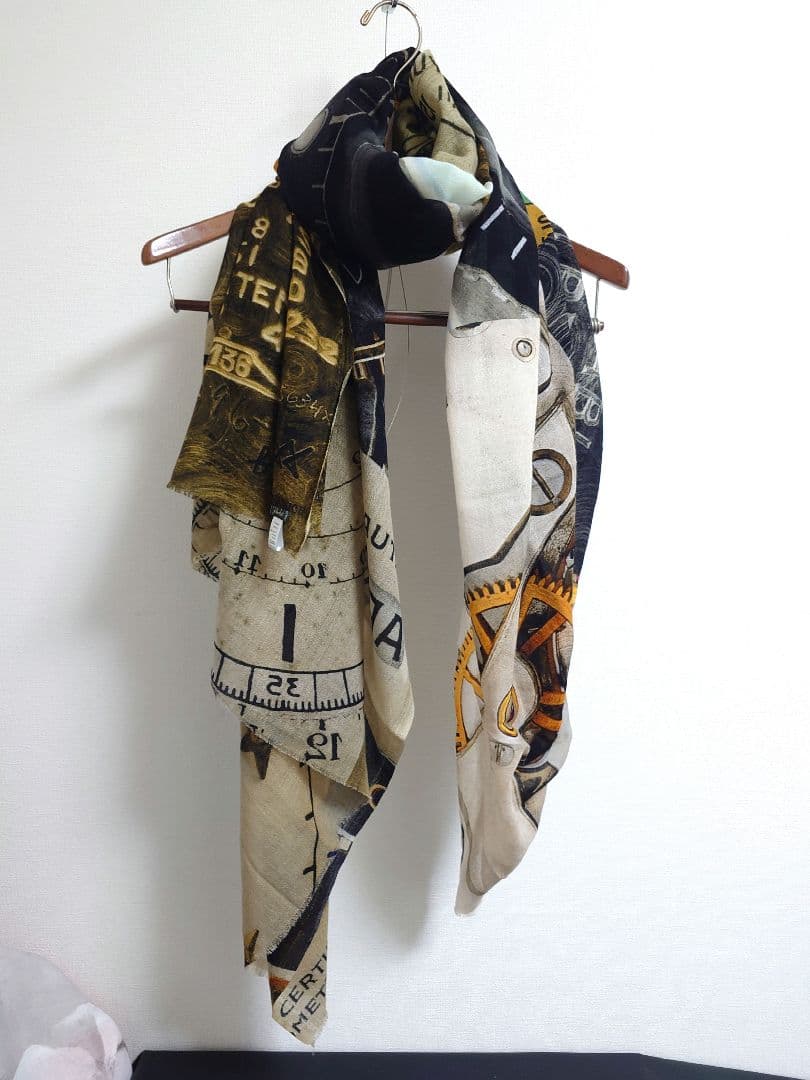 ファリエロ サルティ　Faliero Sarti　ストール　ショール　時計柄