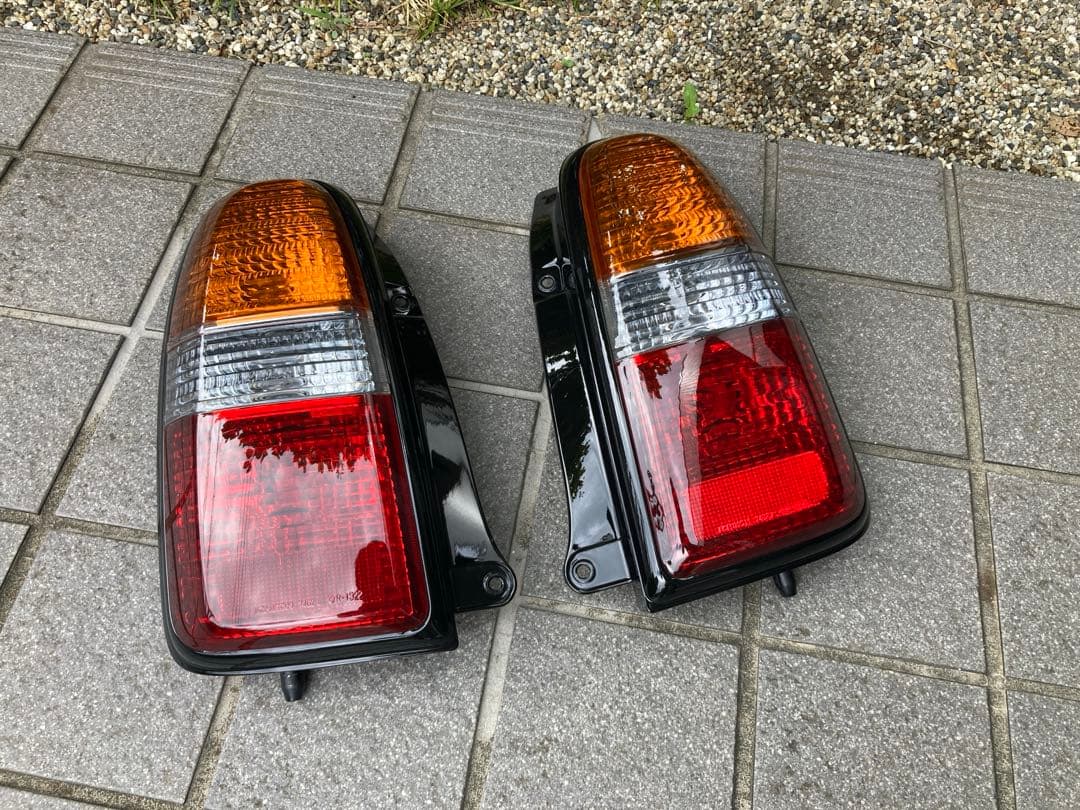 ミラジーノL700S 純正テール 左右セット ライトスモーク テール