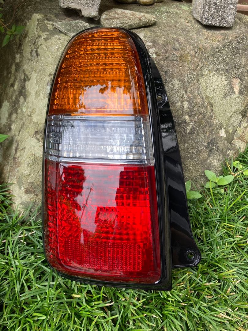 ミラジーノL700S 純正テール 左右セット ライトスモーク テール