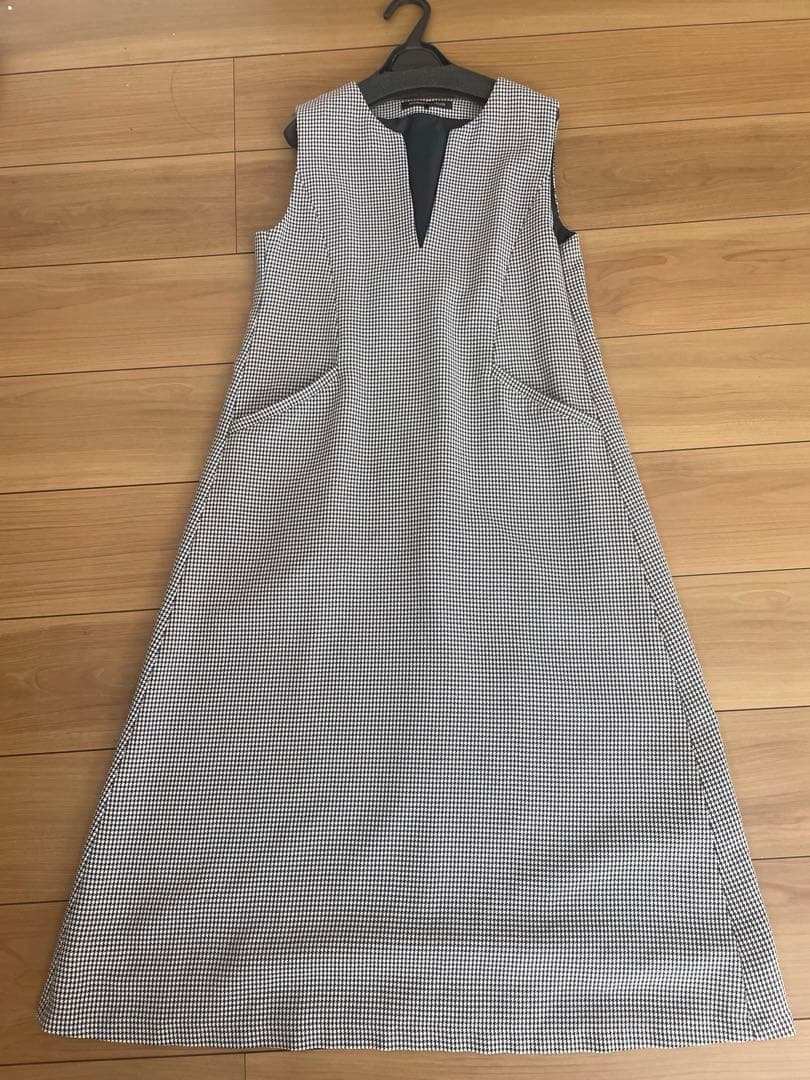 期間限定値下げ　STRAWBERRY-FIELDS ワンピース　千鳥柄