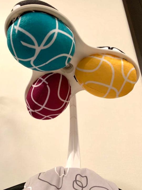 mamaRoo4.0(ママルー4.0) 電動バウンサー　美品　専用インサート付き