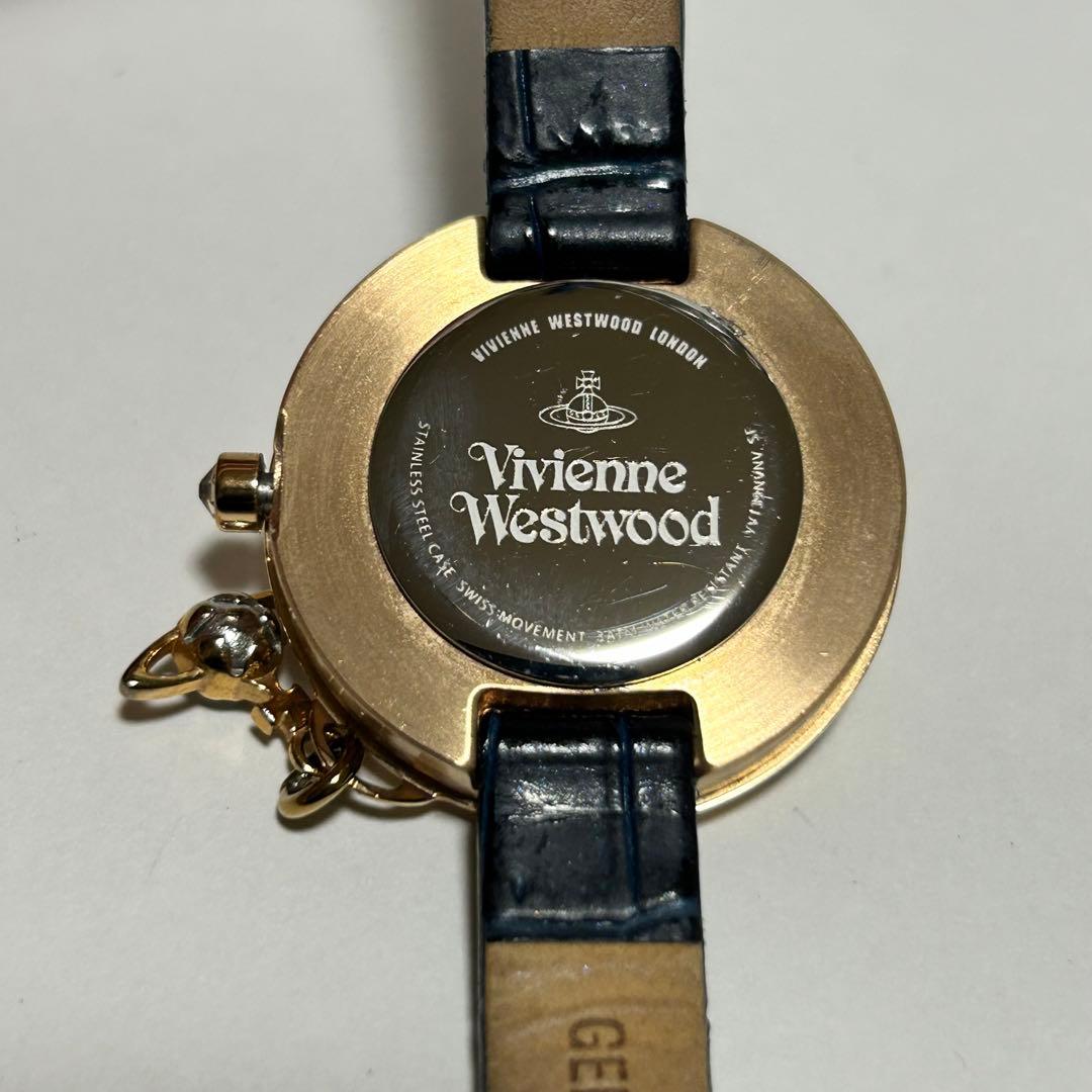 稼働 ヴィヴィアン Vivienne Westwood オーブチャーム 腕時計