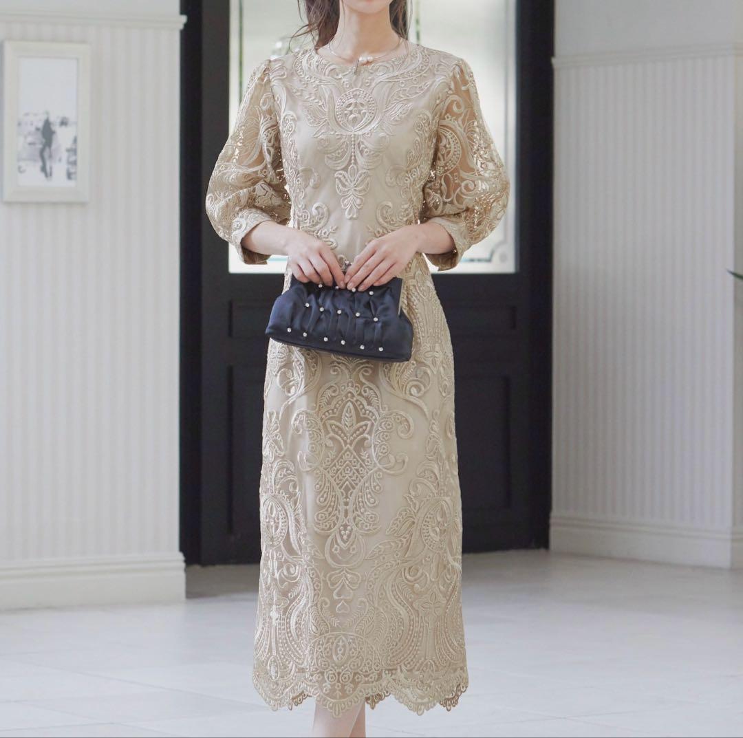 刺繍レース　バックリボン　タイトドレス