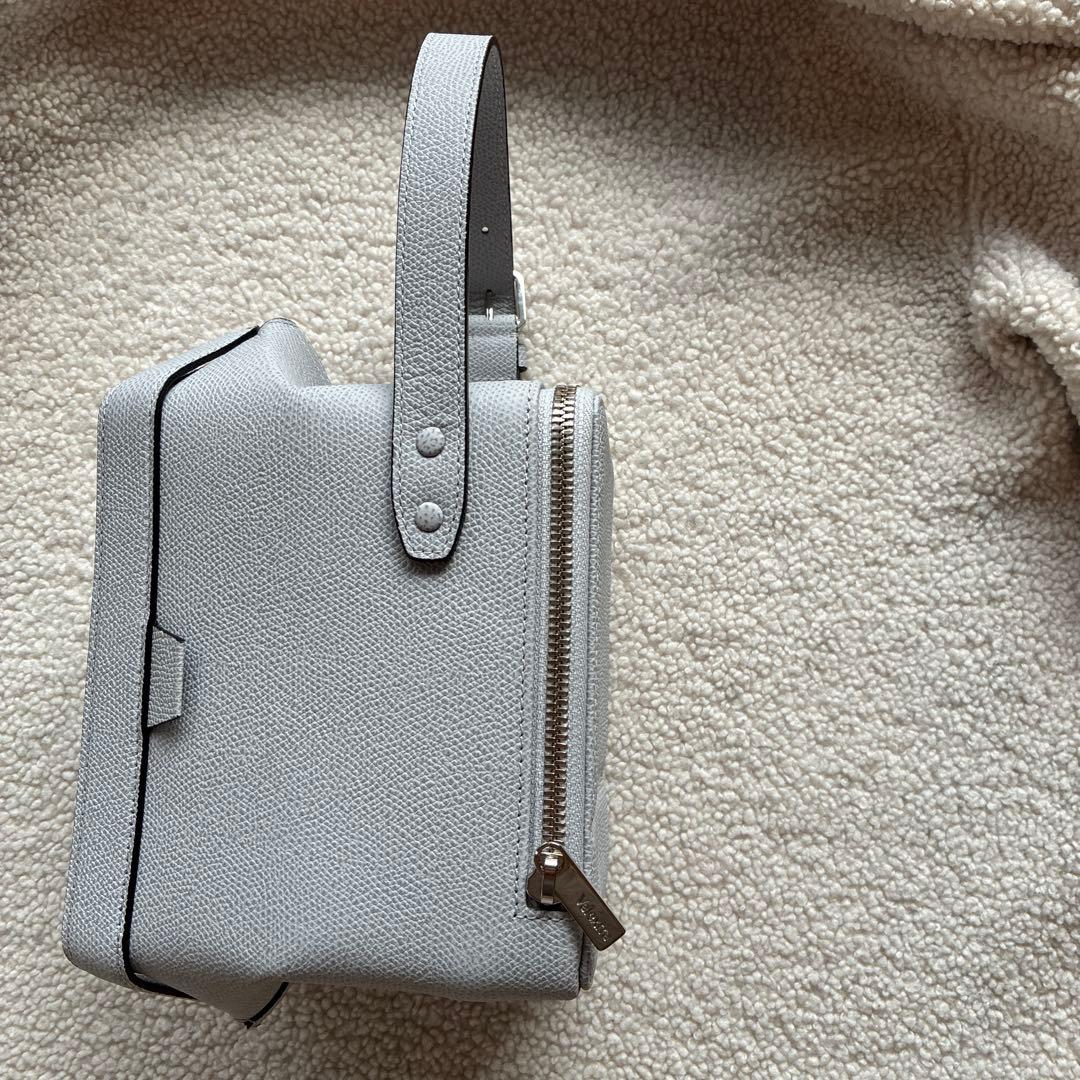 ヴァレクストラ Valextra トリックトラック クロスボディ