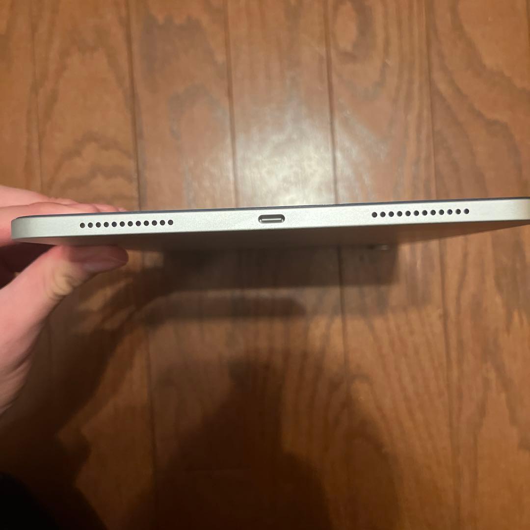 iPad 第10世代　シルバー　64GB 本体のみ　おまけ付き