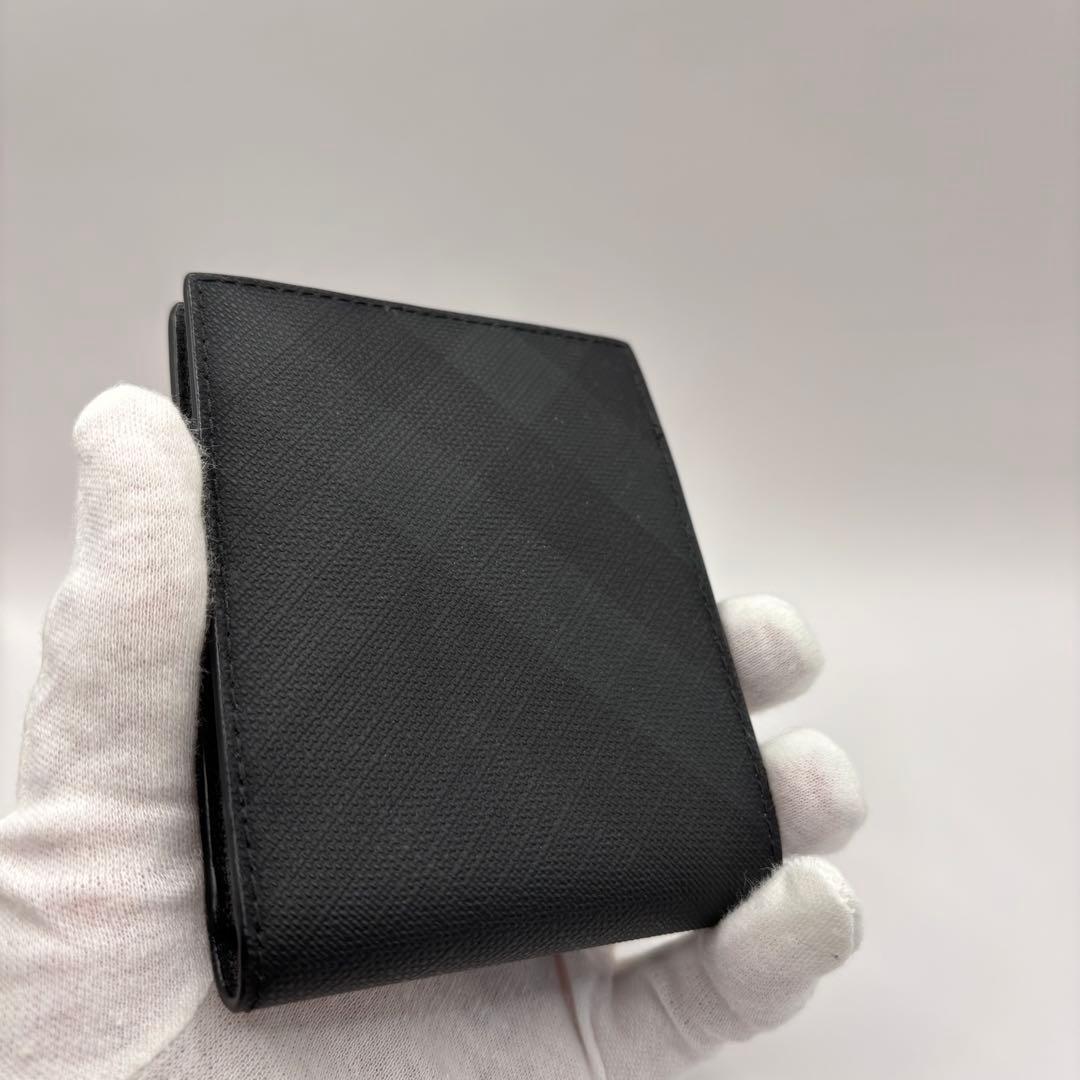 BURBERRY 二つ折り財布　チェック　スモークドノバチェック　折り財布　財布