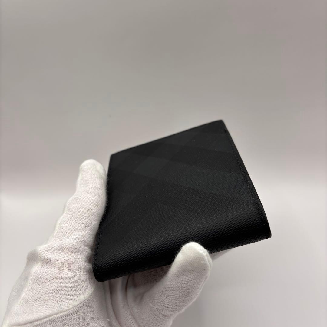 BURBERRY 二つ折り財布　チェック　スモークドノバチェック　折り財布　財布