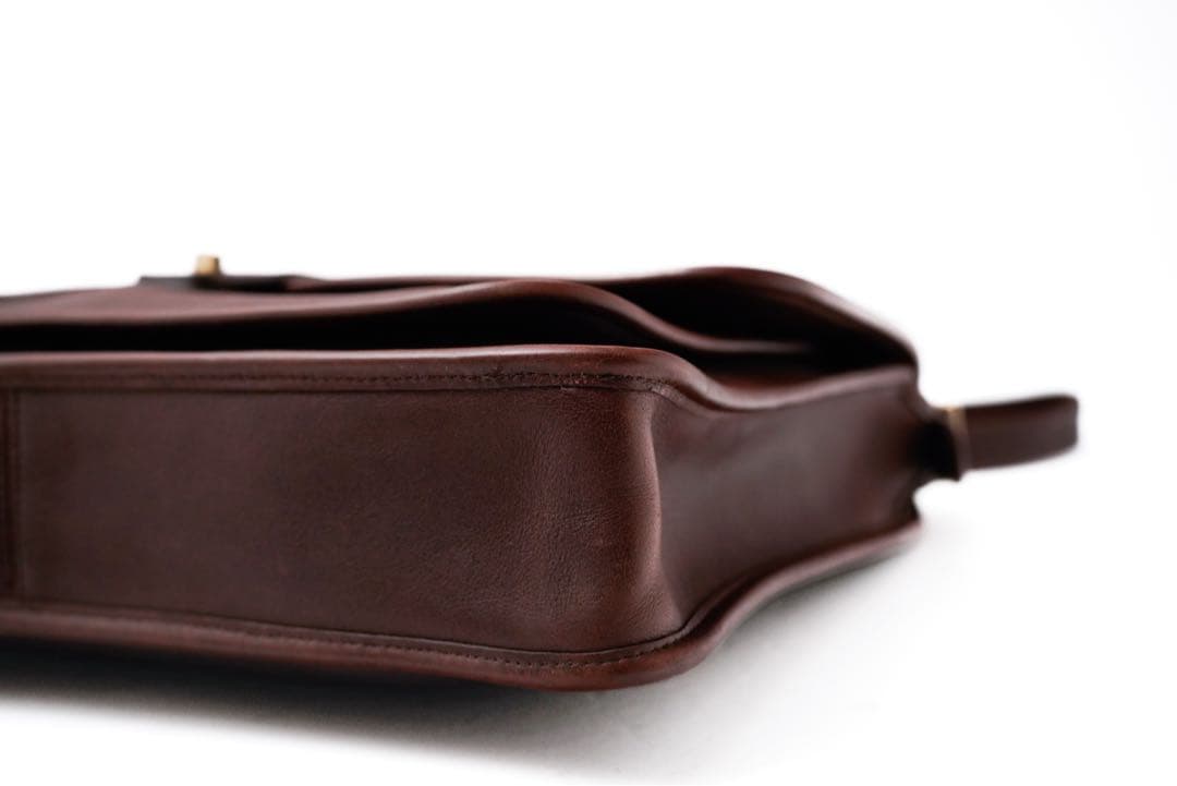 バッグ COACH Vintage Leather Shoulder Bag 5180