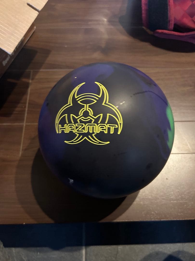 ハズマット　ソリッド　ボウリングボール 15.2ポンド