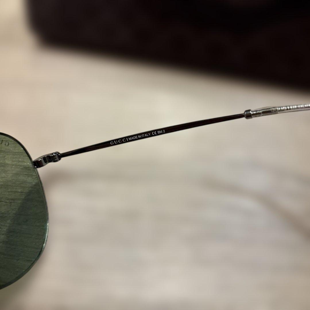 GUCCI アビエーターサングラス グリーンレンズ