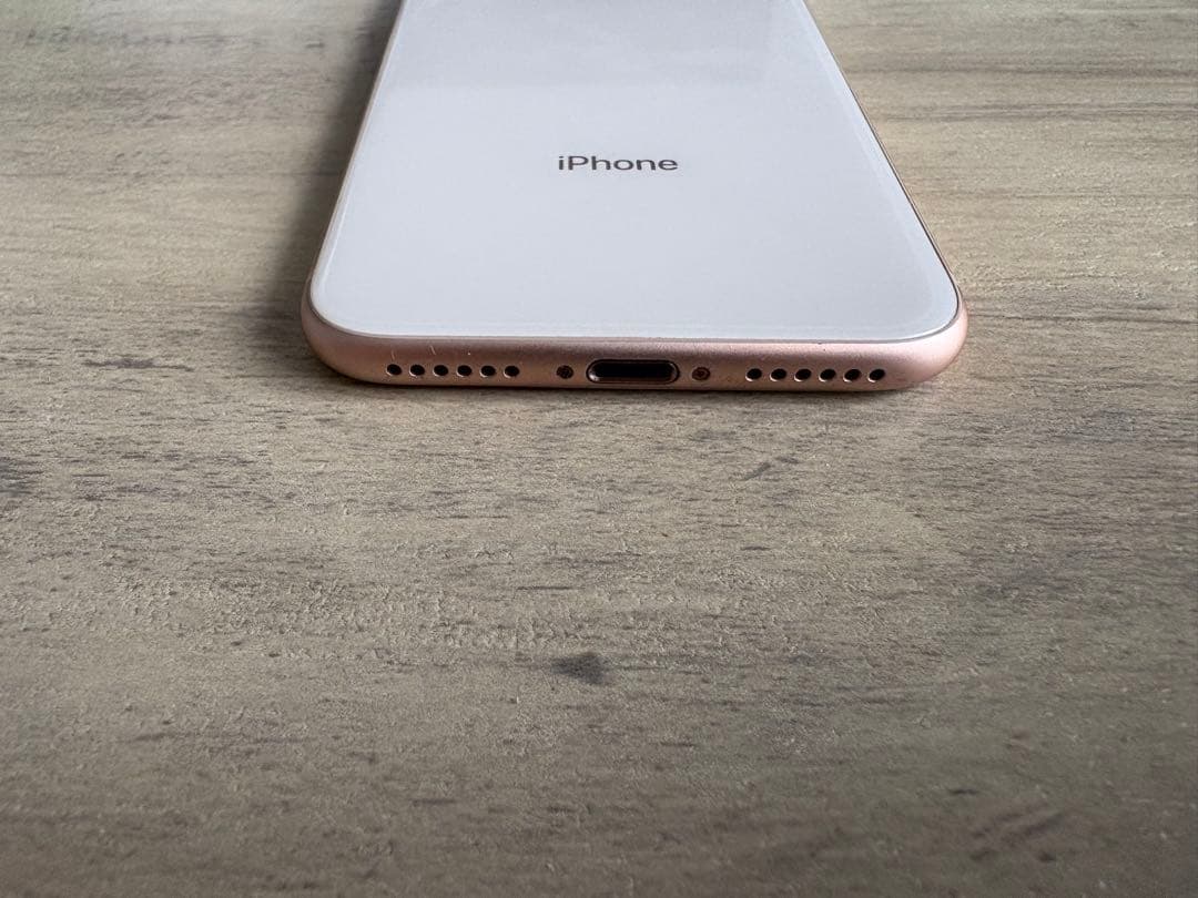 iPhone8 64GB 本体 ピンクゴールド