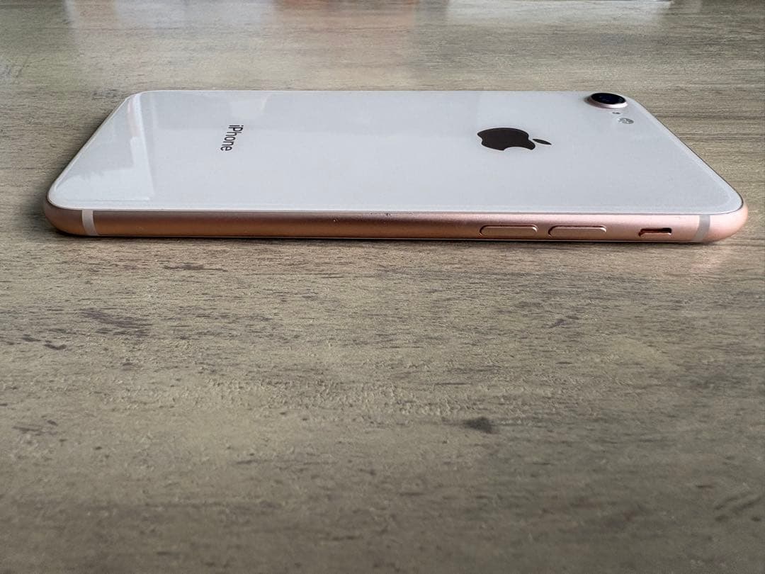 iPhone8 64GB 本体 ピンクゴールド