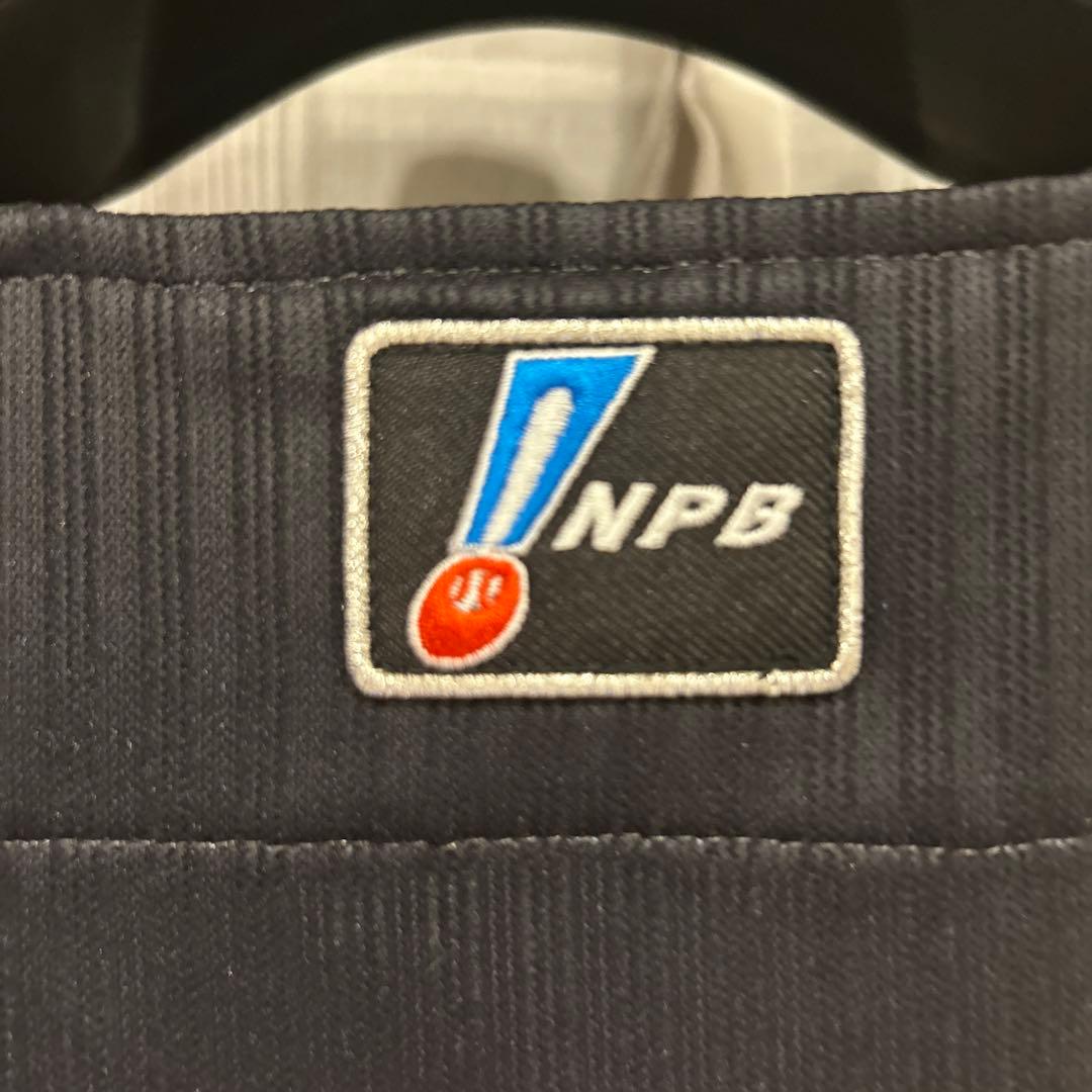 直筆サイン入りユニフォーム　千葉ロッテマリーンズ　角中勝也選手（本物）