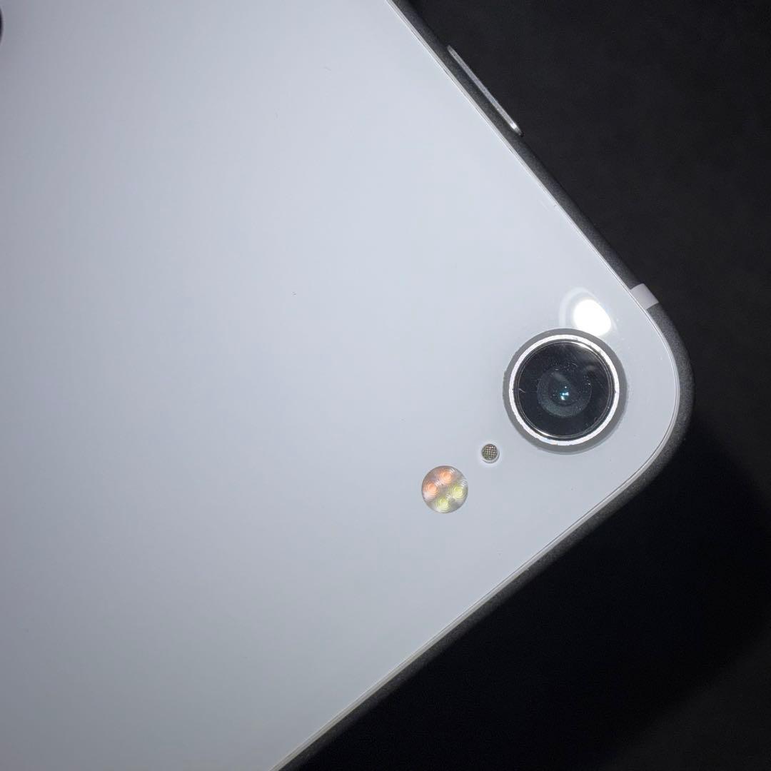 iPhone SE 第二世代 SIMフリー 64GB ※ホームボタン故障