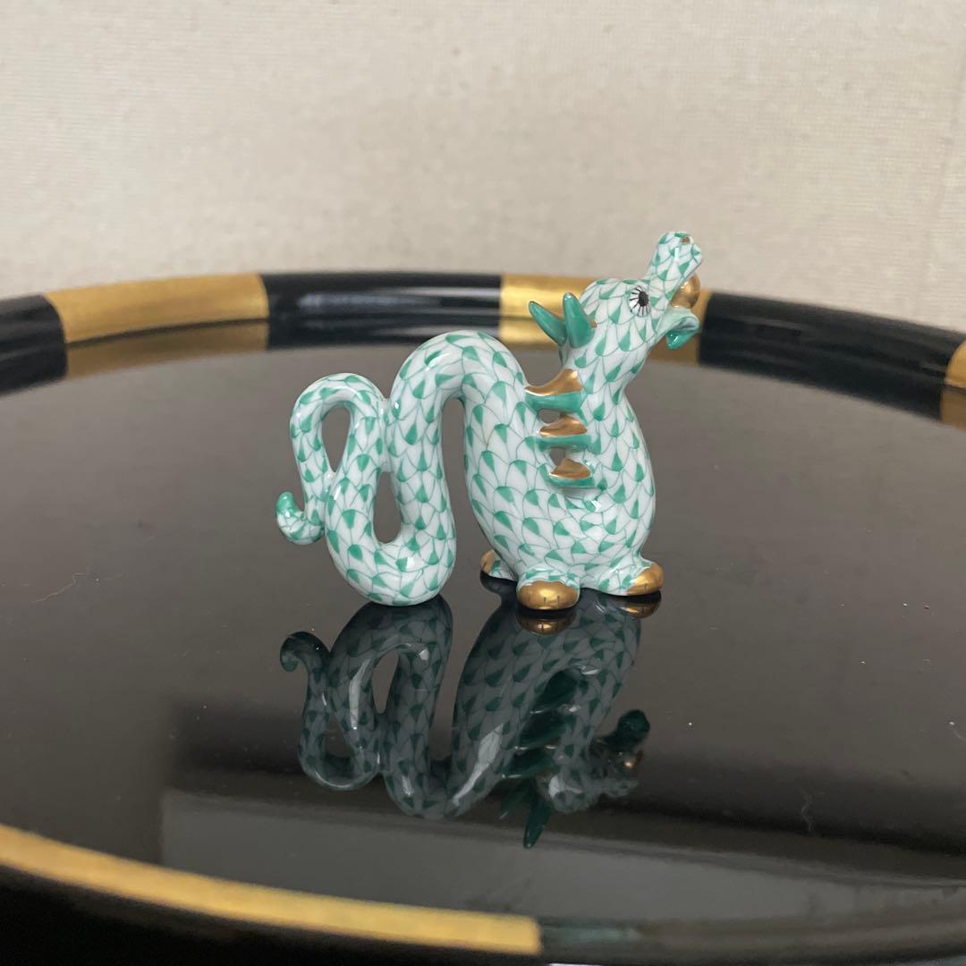 ヘレンド　辰　置き物