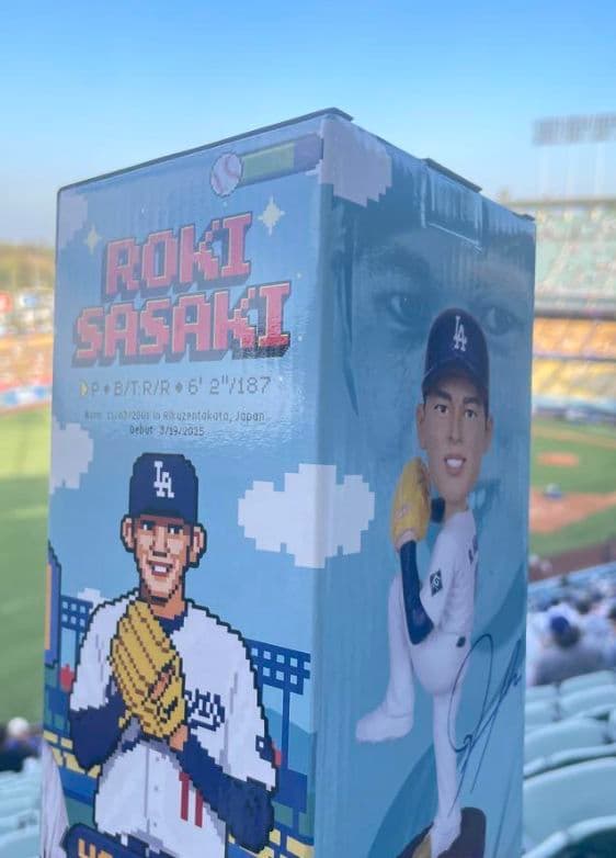 8/4球場限定配布　佐々木朗希 ボブルヘッド