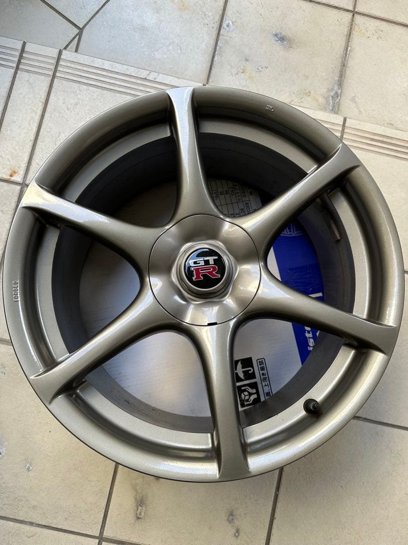 超美品！BNR34GTR純正１８インチホイール！日産　NISSAN最終価格！！