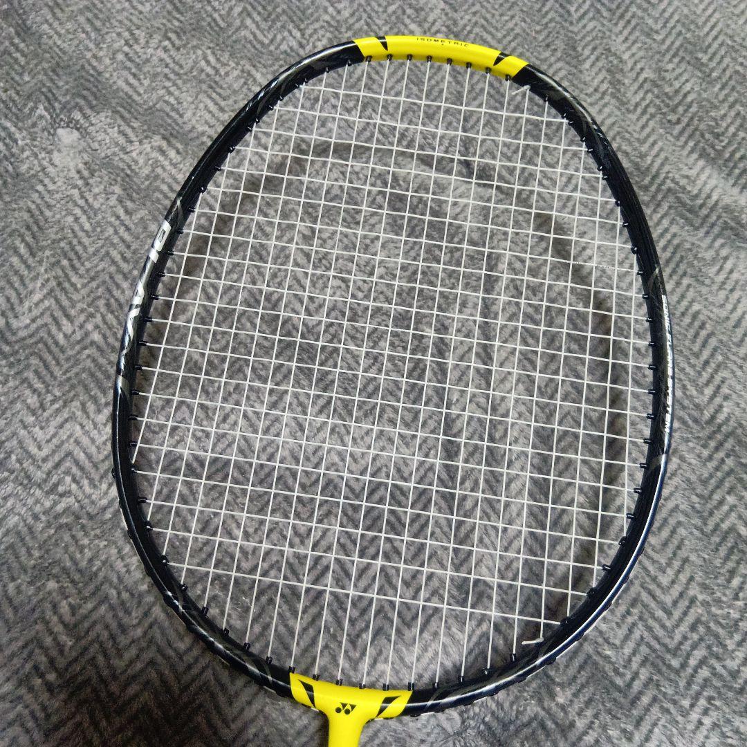 バドミントンラケット Nanoflare 1000 play 黒/黄