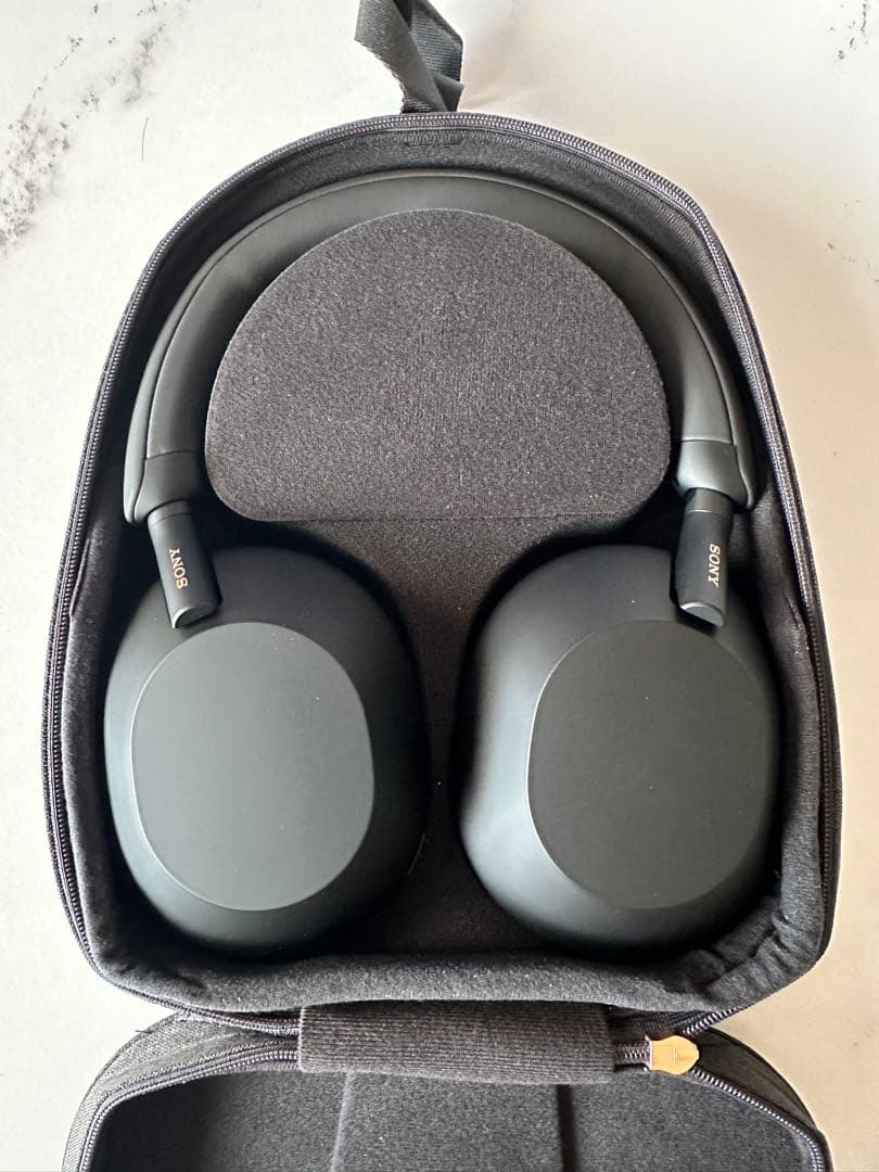 【美品】SONY WH-1000XM5 ブラック ワイヤレスヘッドホン