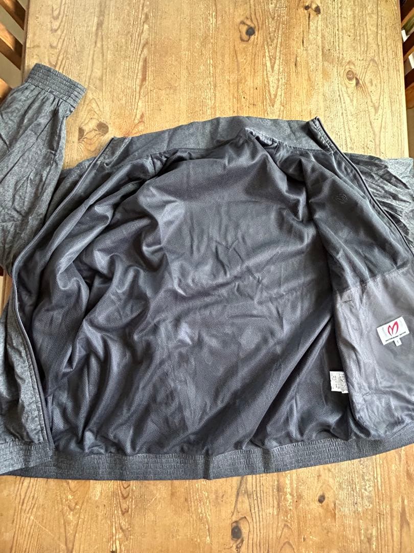 ■ マスターバニー　メンズ　ジャンパー　L グレー　ゴルフ　 防寒　防風　5