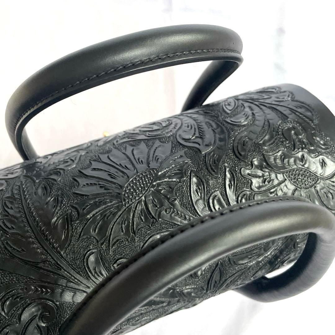 【新品・タグ付】CARVING TRIBES＊カービングバスケット＊牛革×籐＊黒