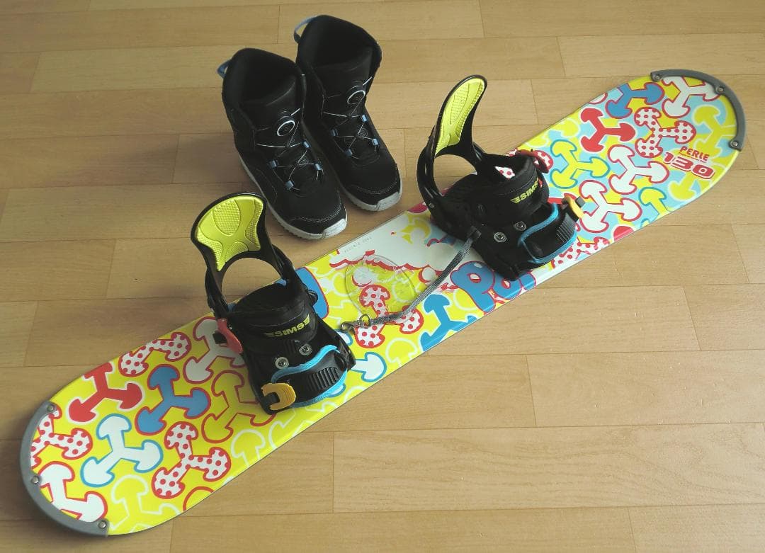 ■■1月限定■送料無料■PERLE■子供用スノボセット■130/23■WAX済■