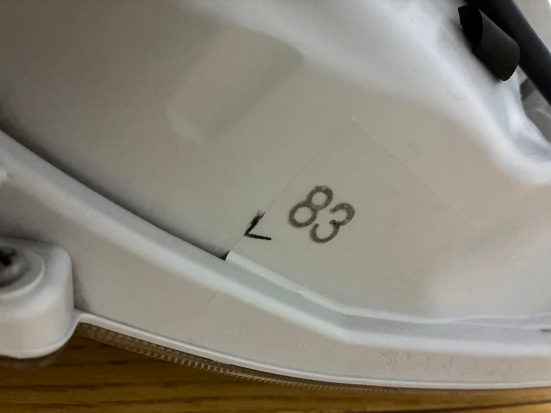 ハイエース 純正ヘッドライト 左右セット