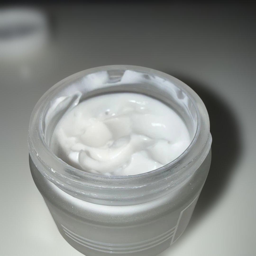 【しろくま】sisley クレムレパラトリス　（デイ&ナイト　クリーム）