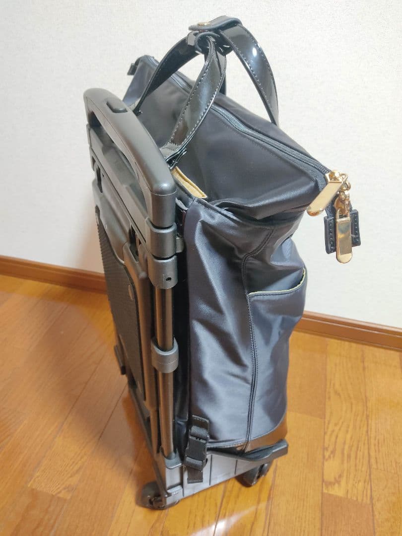 座面付き！SWANY スワニー　キャリーカート　キャリーバッグ　ブラック