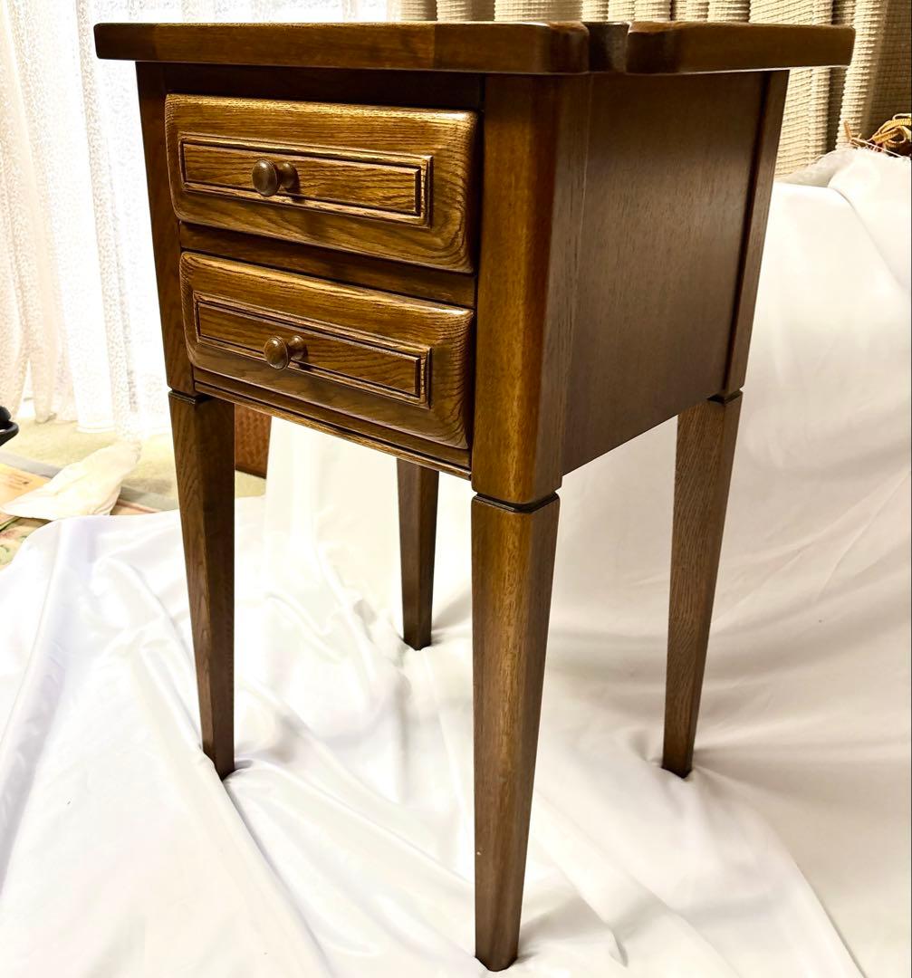 イタリアGiglio社　マホガニー木製サイドテーブル ガラス天板　2つ引き出し