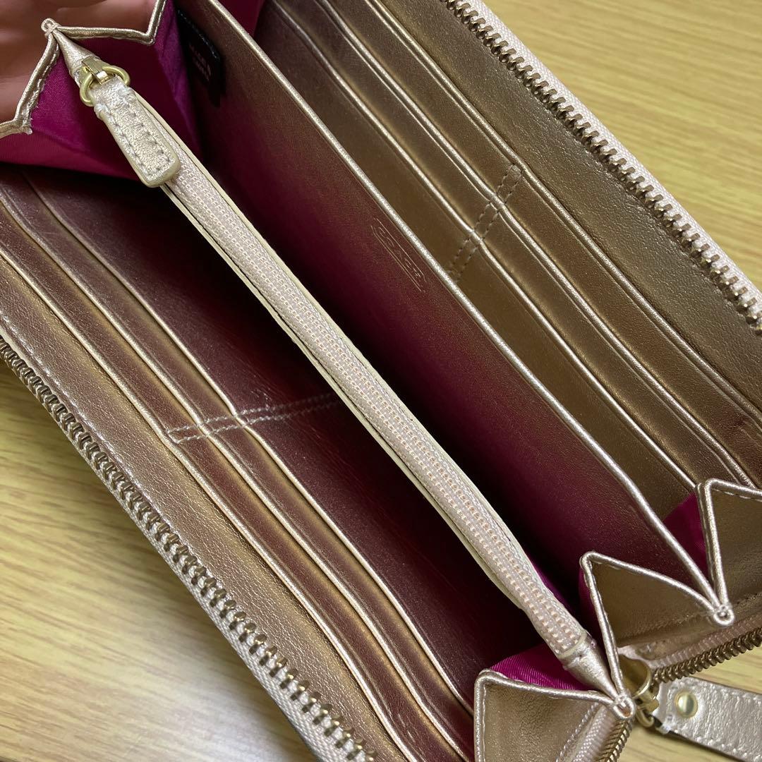 土日限定価格！レア♡COACH☆ホースアンドキャリッジラウンドファスナー長財布