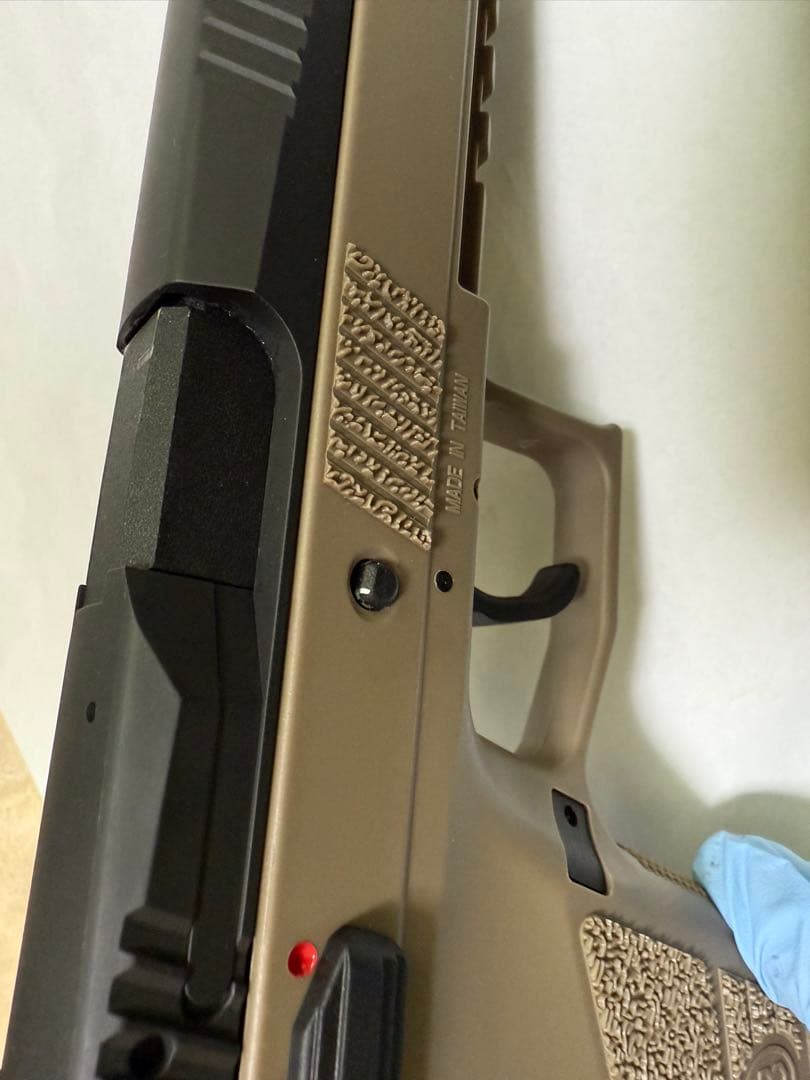 Carbon8 CZ P-09 CO2ブローバック