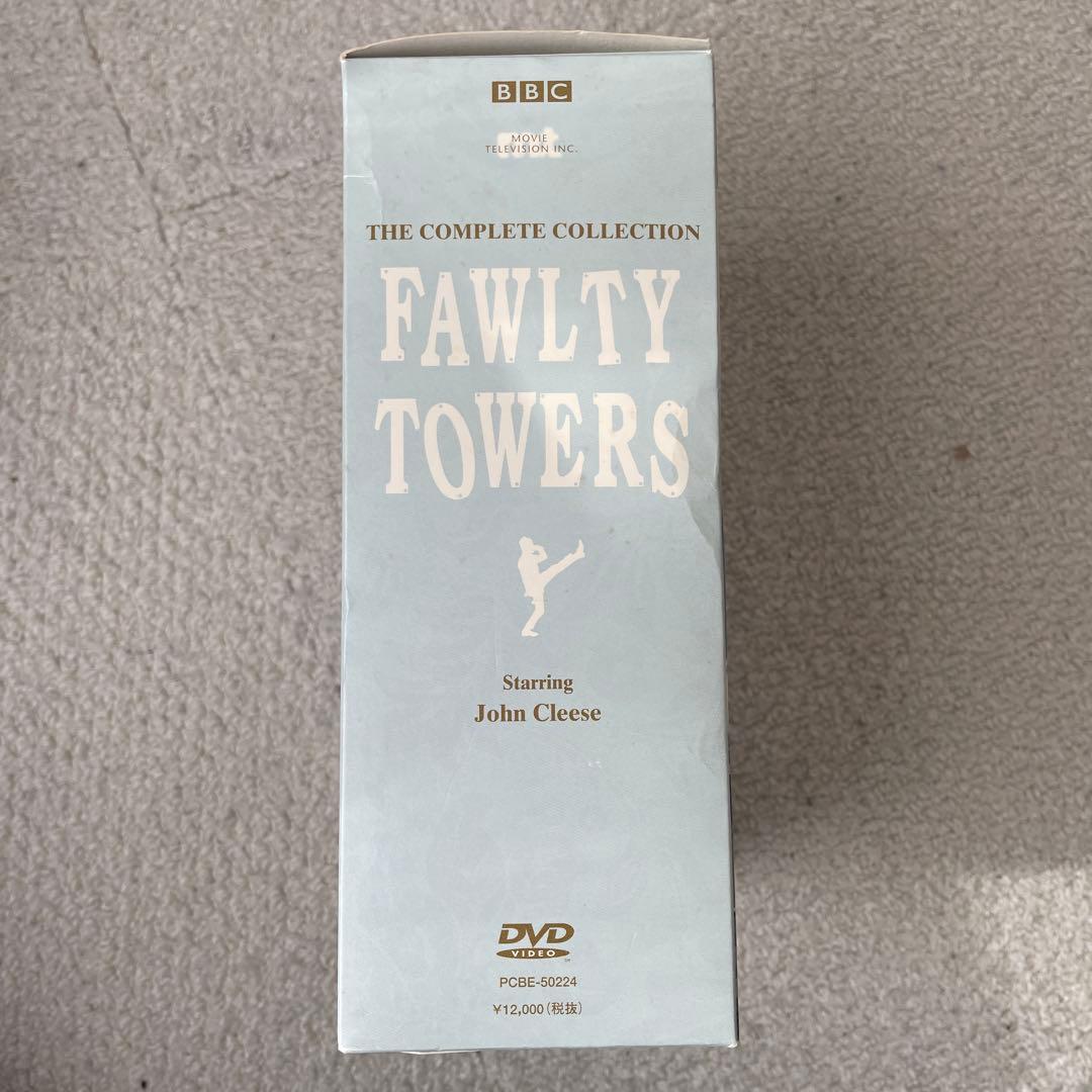 フォルティタワーズ コンプリートDVDボックス〈3枚組〉 Tシャツ付き