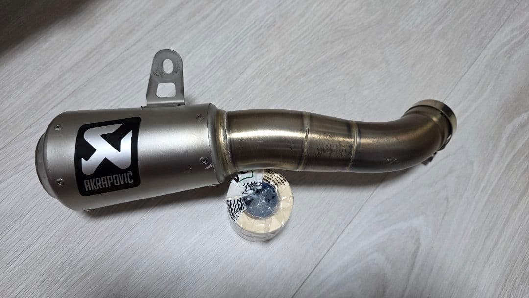 Akrapovic yzf-r25 r3 マフラー